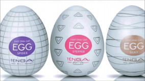 Мастурбатор Tenga Egg Мастурбатор для мужчин Tenga Egg. Выполнен из качественного медицинского силикона, нетоксичный материал абсолютно безвреден для здоровья. Гибкая тянущаяся поверхность, качественная имитация вагинального отверстия. Внутреннее выпуклое строение мастурбатора гарантирует приятные тактильные ощущения. Необходимо добавить смазку перед использованием. /ppРазмеры: 6.5*5.5*5 см